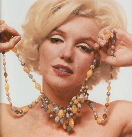 BIOGRAPHY. Marilyn Monroe