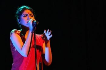 El rostro más contemporáneo de la India llega al Teatro Sanpol