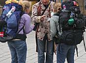 Couch surfer: viajar dinero pagar experiencias