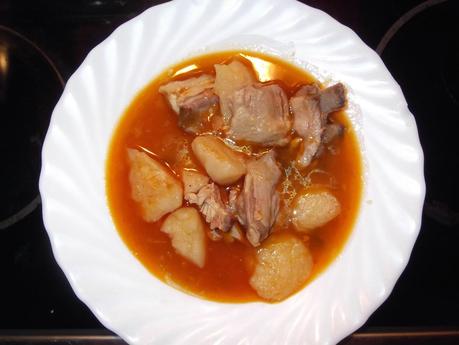 PATATAS GUISADAS CON COSTILLAS