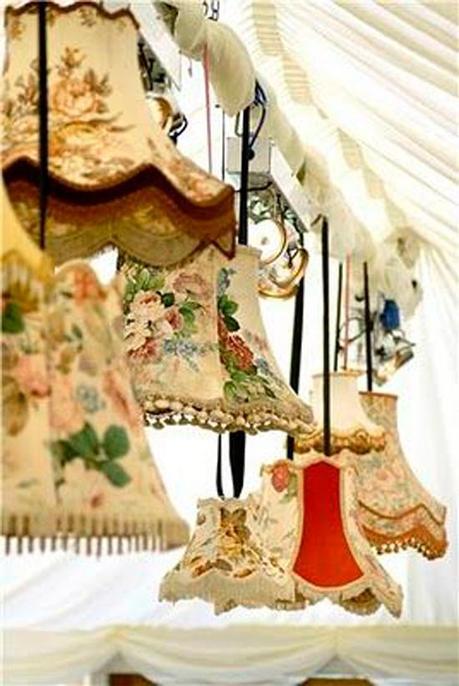 Aquí hay flecos sueltos Pinceladasdeinspiracion.wordpress.com