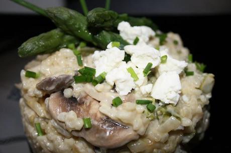 RISOTTO DE TRIGUEROS, CHAMPIÑONES Y QUESO DE CABRA
