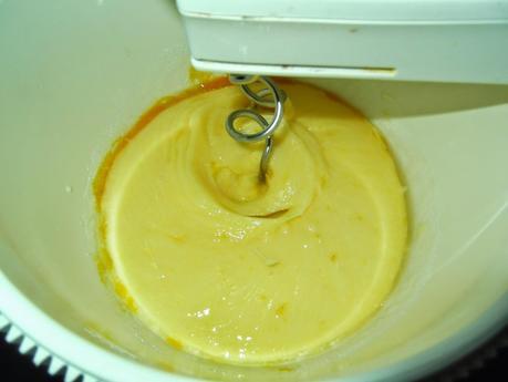 BIZCOCHO DE YOGURT Y MANZANA