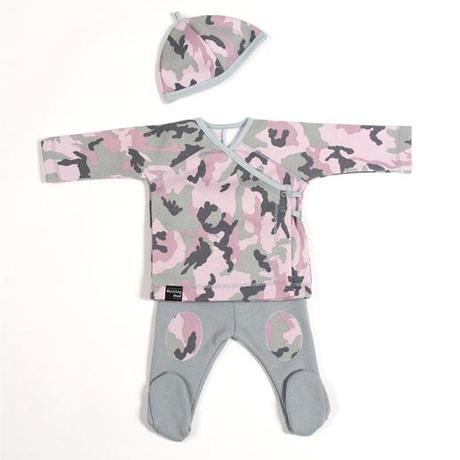 Walking Mum by Pasito a Pasito coleccion camouflag-Pijama-rosa-bebe