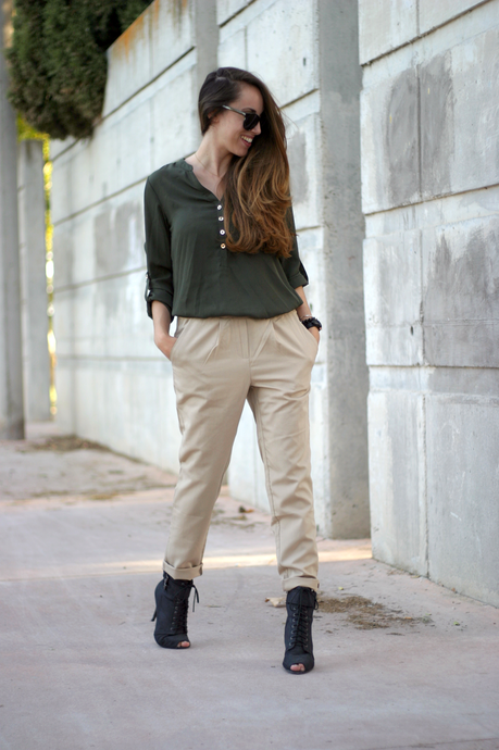 FRINGES AND MILITARY LOOK