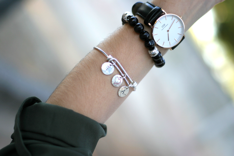 FRINGES AND MILITARY LOOK