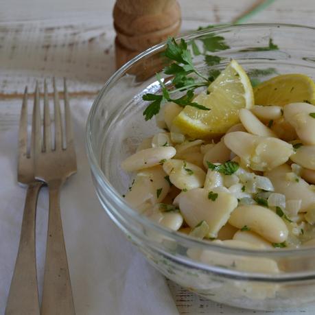ENSALADA DE JUDÍAS BLANCAS (Fasoulia b`zeit)