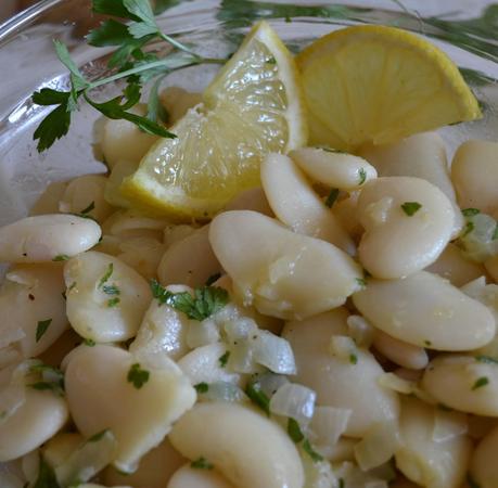 ENSALADA DE JUDÍAS BLANCAS (Fasoulia b`zeit)
