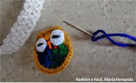 Cintillo, diadema o vincha para el cabello en punto de espiga de trigo a ganchillo con buho (Crocheted headband with an owl)