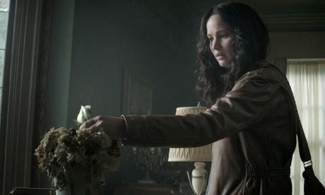 20 Nuevas Imágenes De The Hunger Games: Mockingjay Part 1