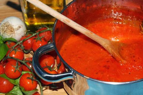 Como hacer una buena salsa de tomate o passata (paso a paso)