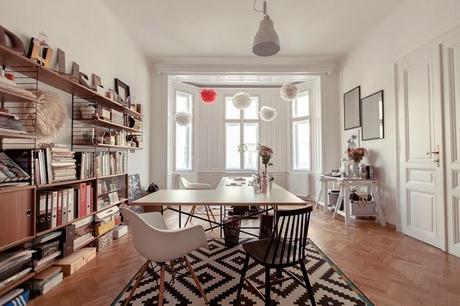 En Viena: El precioso apartamento ecléctico de la diseñadora Laura Karasinski