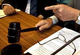 La defensa material contiene el derecho a ser oído, controlar la prueba, valorar la prueba producida, probar los alegatos y alegar.