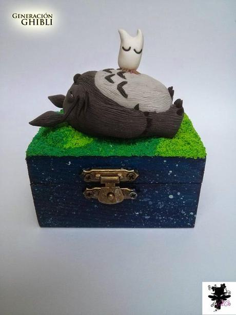 ¡Sorteamos una caja y tres broches artesanales de 'Mi vecino Totoro'!