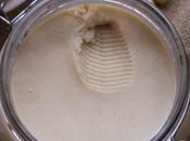 Leche, cacao blanco, avellanas azúcar,... Crema blanco para untar.