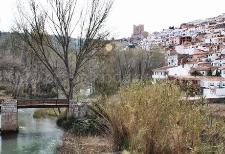 Alcalá del Júcar, el pintoresco balcón que mira a su río