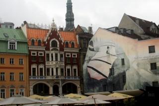FACHADAS EN LA PLAZA DE LA CATEDRAL. RIGA.