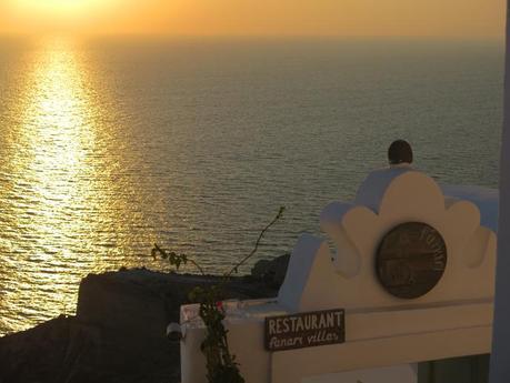 Sunset at Oía Sunset at Oía