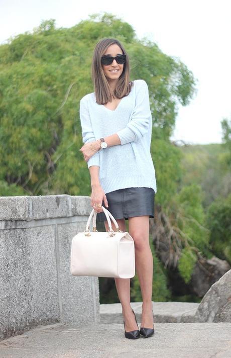 blue sweater Besugarandspice05