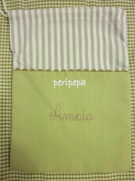 TOALLAS PERSONALIZADAS Y BOLSAS MERIENDA A JUEGO