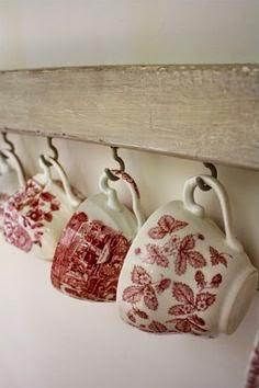 Un cuelgatazas muy shabby