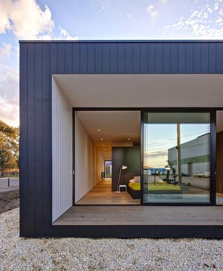 Casa Compacta y Moderna en Australia  /   Compact and Modern House in Australia