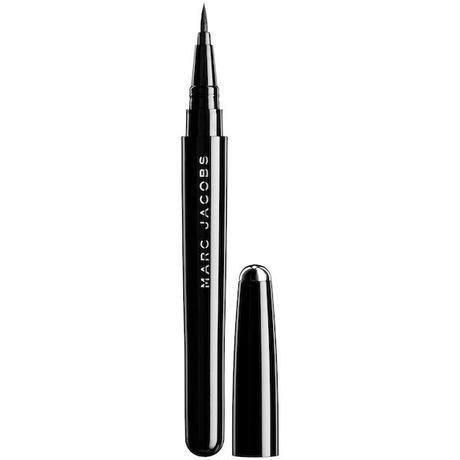 El eyeliner de precisión Magic Marc'er es una fórmula líquida waterproof en un negro intenso (29,50€).