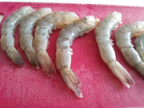 LANGOSTINOS  EN GABARDINA O REBOZADOS