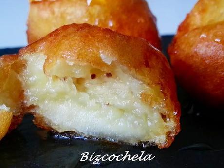 BUÑUELOS DE PLÁTANO CON MIEL