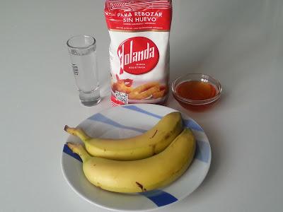 BUÑUELOS DE PLÁTANO CON MIEL