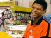 Coca-Cola gracias todas esas personas ayudan alegran día.