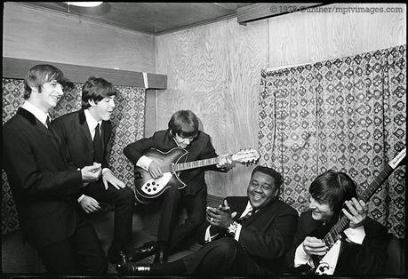 50 años: 16 Sept.1964 - City Park Stadium - New Orleans, Louisiana Los Beatles conocen a Fats Domino