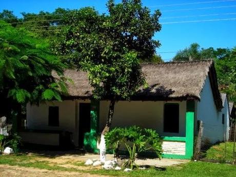 El tejido Aó Poí. Yataity del Guairá. Paraguay