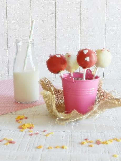 Red velvet cake pops