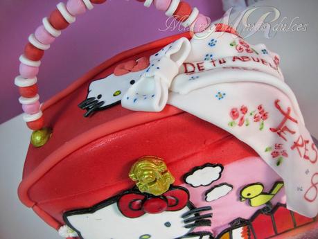 TARTA BOLSO HELLO KITTY