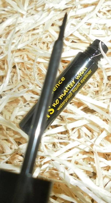 eyeliner, essence, quitaesmaltes, delyplus, champú, biocare, potis acabados, 