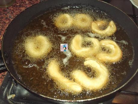 MIS ROSCOS TIERNOS EMPAPADOS EN ALMÍBAR DE ANÍS