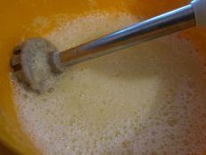 sopa-fria-de-melon-almendras-y-hierbabuena-