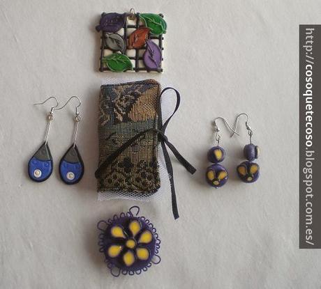 Mini funda guarda pendientes