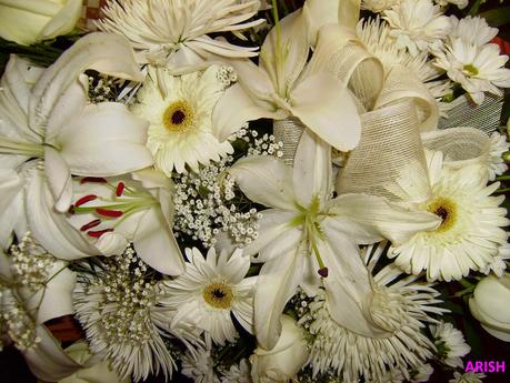 MI CASA HUELE A FLORES DE BODA