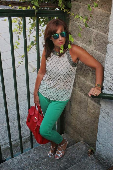 MIS LOOKS - VERDE Y PLATA