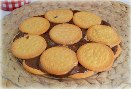 Tarta de galletas y chocolate (con natillas)