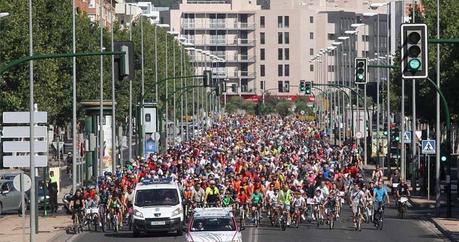 El día de la bicicleta bate récord de participación en Córdoba