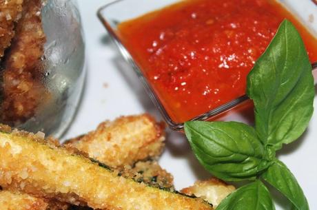 Para picar: Crujientes de calabacín con parmesano