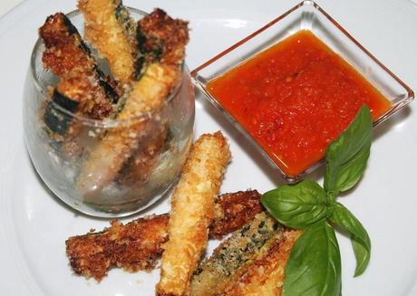 Para picar: Crujientes de calabacín con parmesano