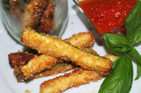 Para picar: Crujientes de calabacín con parmesano