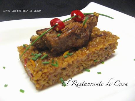 ARROZ CON COSTILLA DE CERDO Y CAMAGROCS