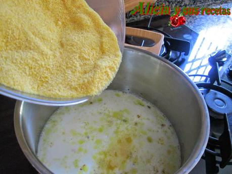 DADOS DE POLENTA FRITA EN ENSALADA