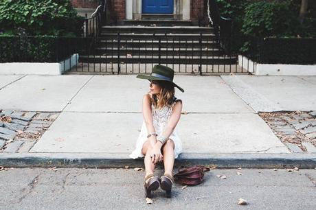 Manhattan-Lack_Of_Color_Hat-Vintage_Dress-NYC-Street_Style-Outfit-23