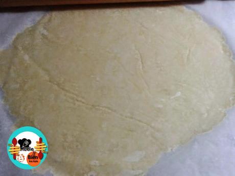 Pastel de melocotones y cacahuetes